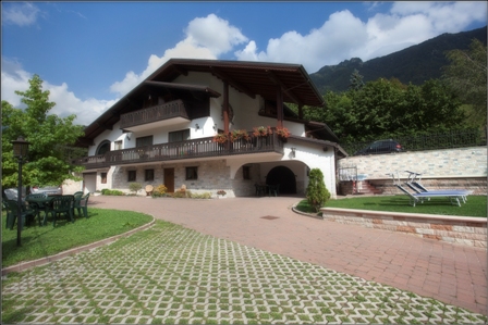 Villa Cinzia-官方