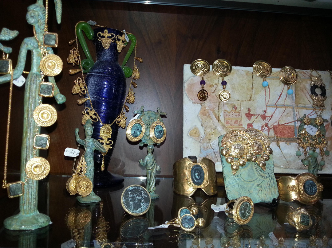 Laura旅游景点-Bazar Cerere