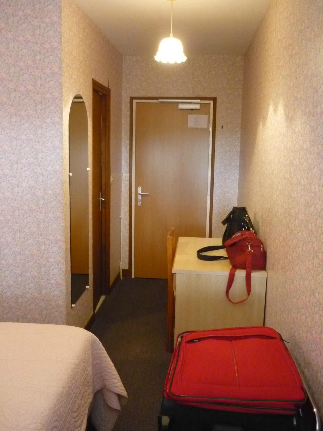 Hôtel La Peupleraie-客卧