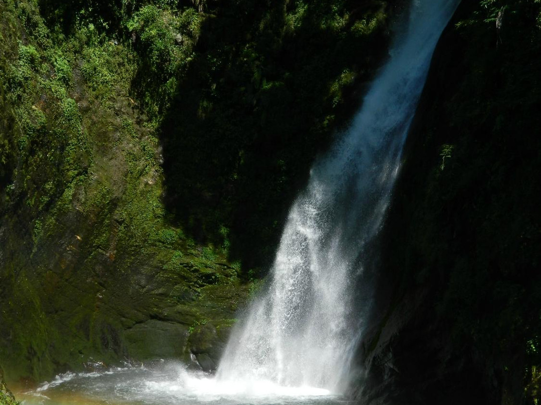 Changey Waterfall-Lava必去景点