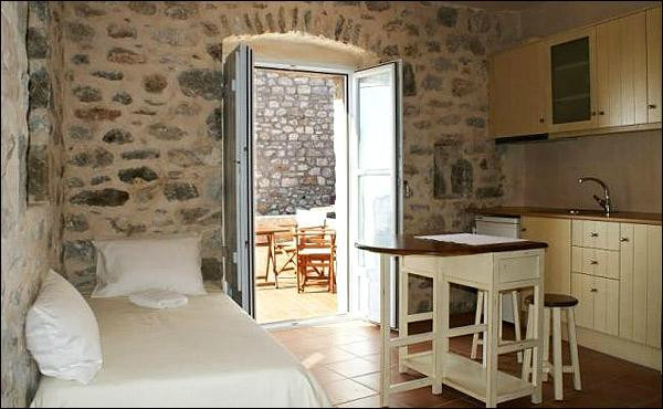 Traditional Guest House Karavi主图