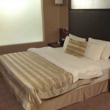 长沙潇湘华天大酒店主图