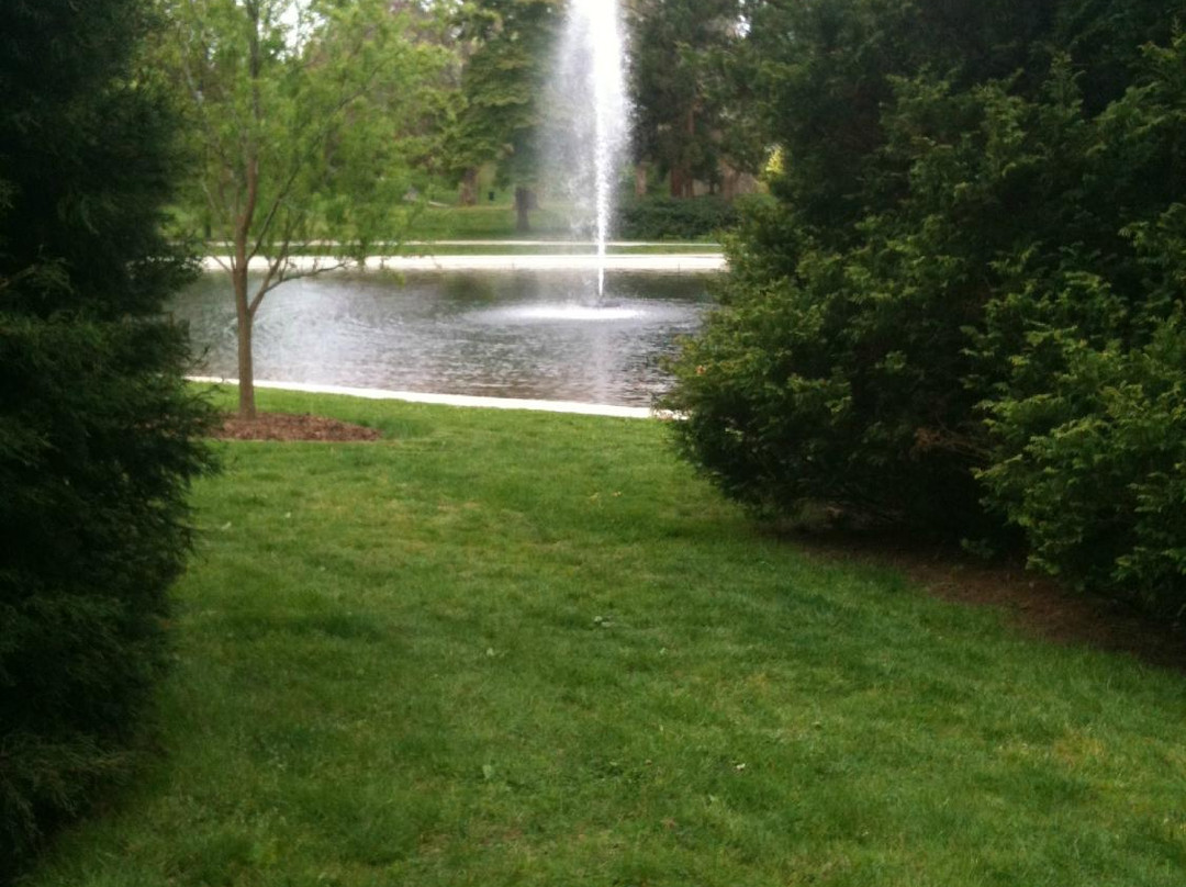 Westerly Library & Wilcox Park-韦斯特利必去景点