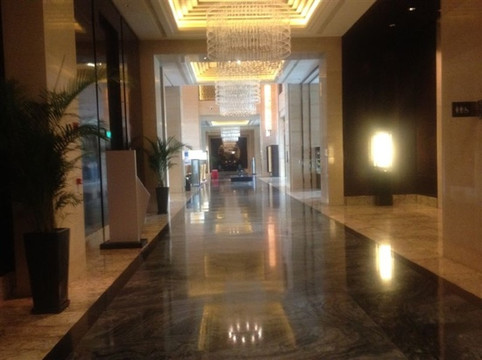 成都保利公园皇冠假日酒店 主图