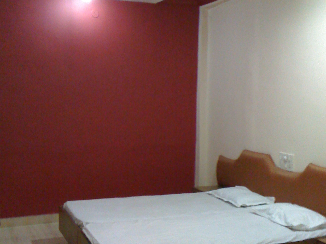 Hotel Dwaraka Deluxe主图