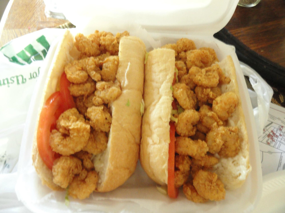 Erath餐馆和美食-Bourbon Street Deli