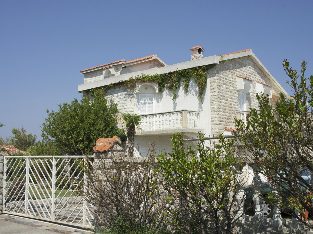 Villa Roth