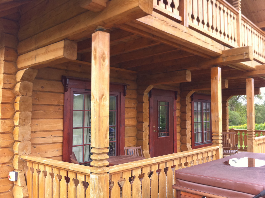 Dwr Y Felin Log Cabins