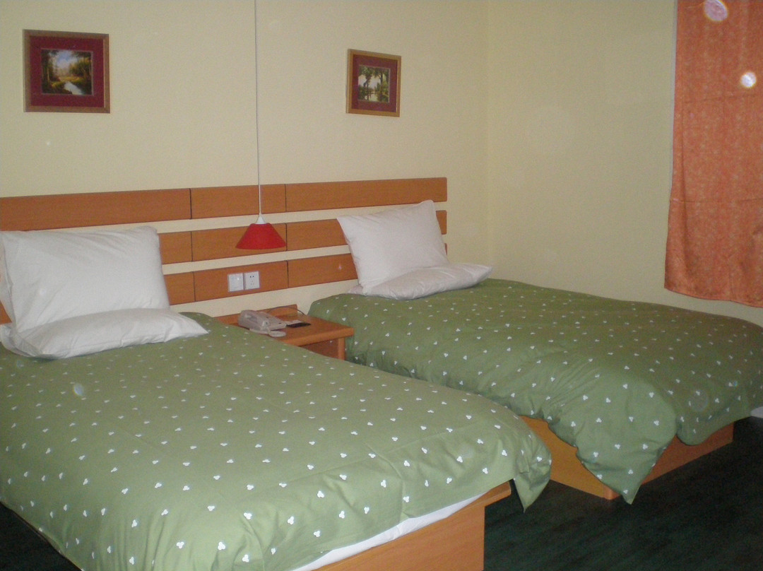 如家酒店(沈阳辽宁大学百鸟公园地铁站店)主图