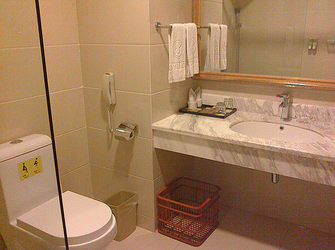 国宇大酒店主图