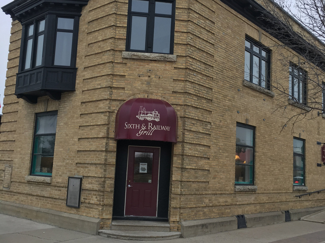 Hague餐馆和美食-Sixth & Railway Grill and The Cork & Kettle