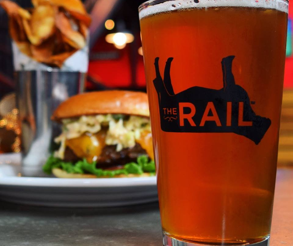 Strongsville餐馆和美食-The Rail - Strongsville