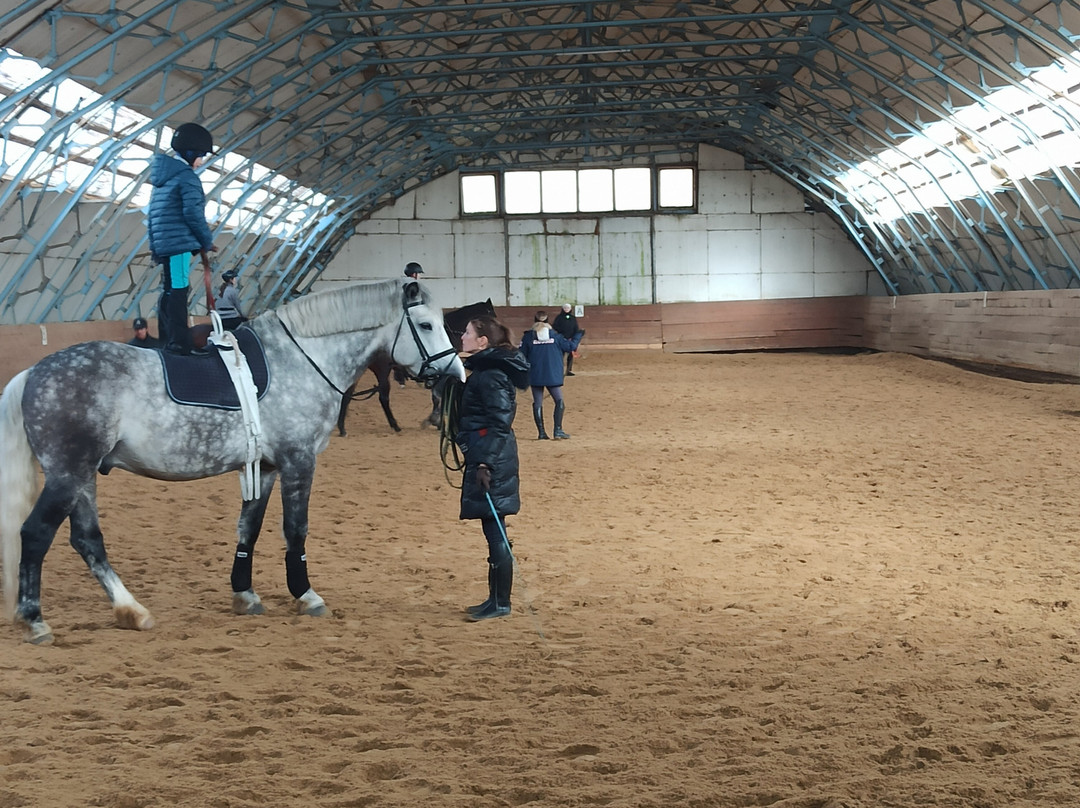 Equestrian Club EQUI.HOBBY景点图片