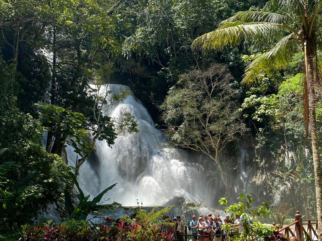 Laos guide and driver services-琅勃拉邦必去景点