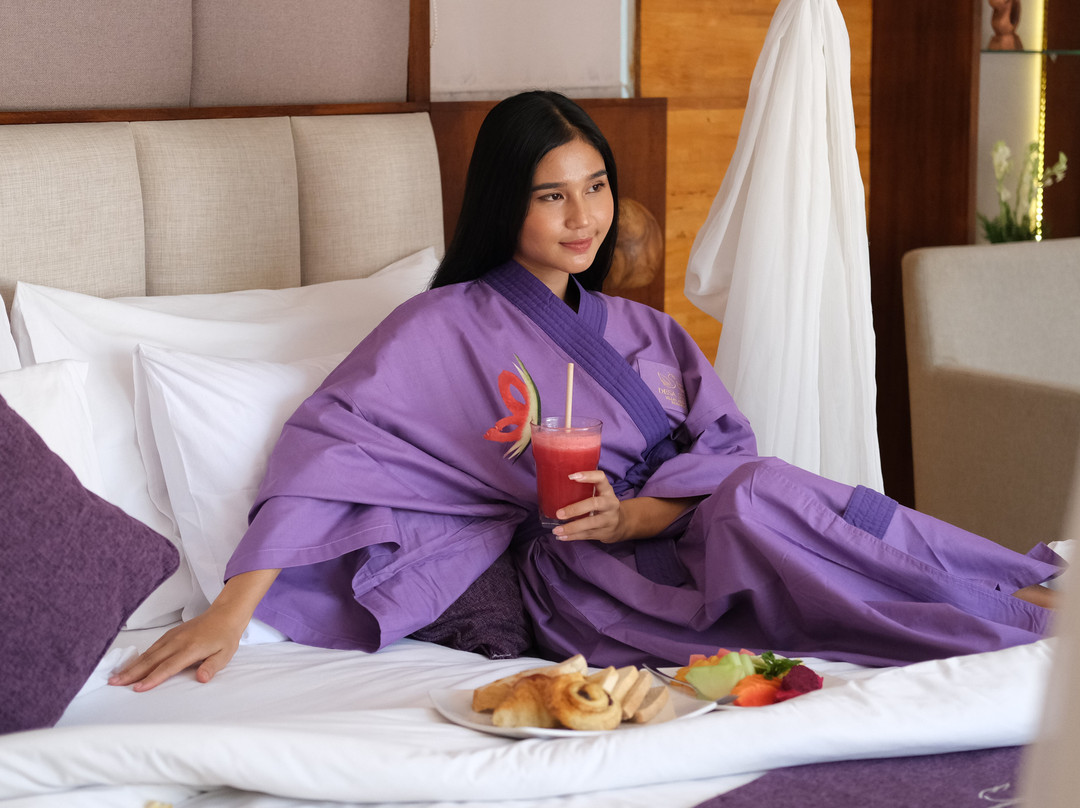 巴厘岛卡拉马斯天鹅别墅主图