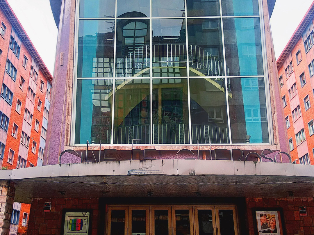Centro Audiovisual «Cine Felgueroso»-Sama必去景点