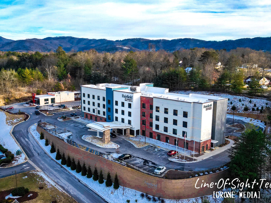 Fairfield Inn & Suites Asheville Weaverville主图