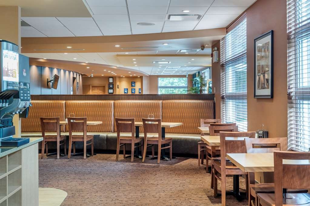 Best Western Plus Bathurst Hotel & Suites主图