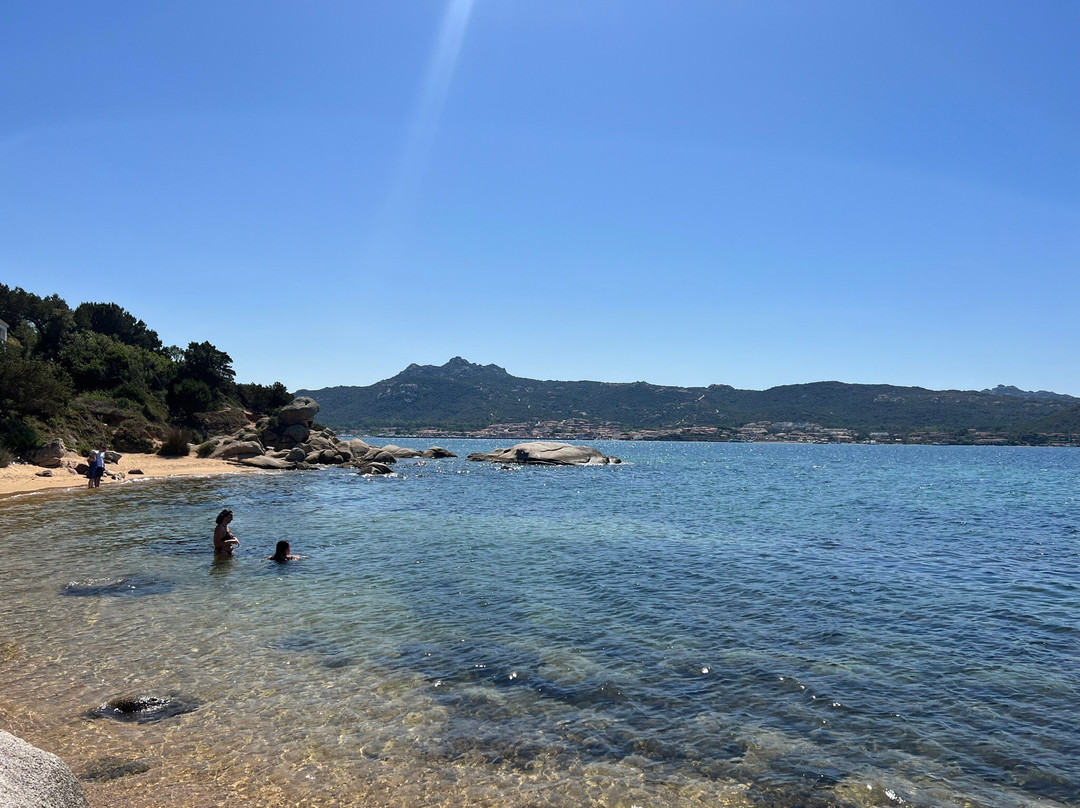 Cala dei Ginepri-Cannigione必去景点