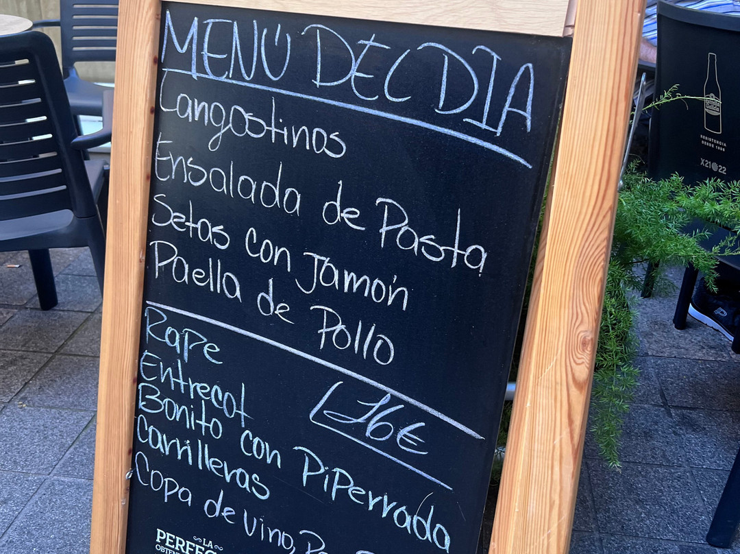 Cuatro y medio 4 1/2