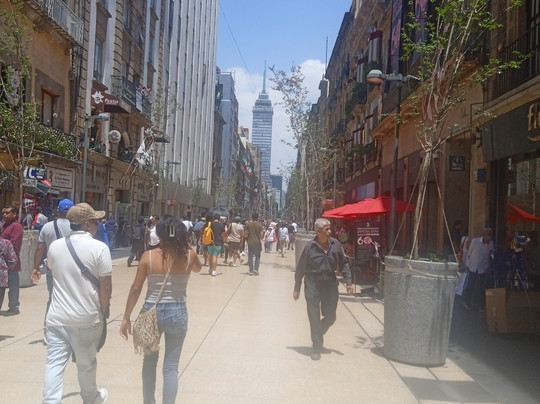 Francisco I. Madero Avenue-墨西哥城必去景点