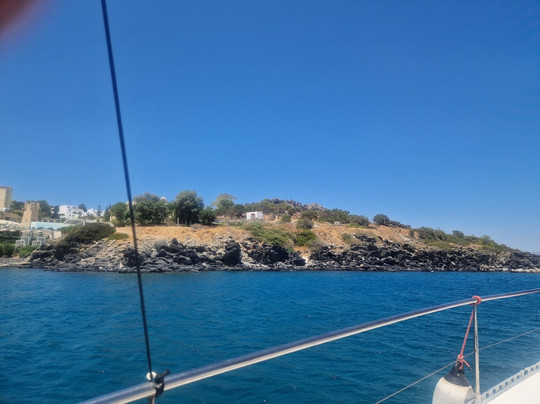 Lazy Day Rhodes S/Y-林多斯必去景点