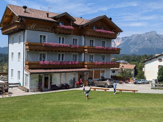 Hotel Miramonti主图