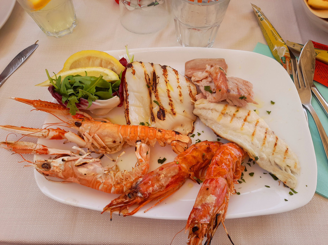 Amarylli Beach Club景点图片