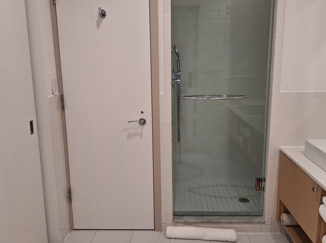 Bungalow Hotel主图