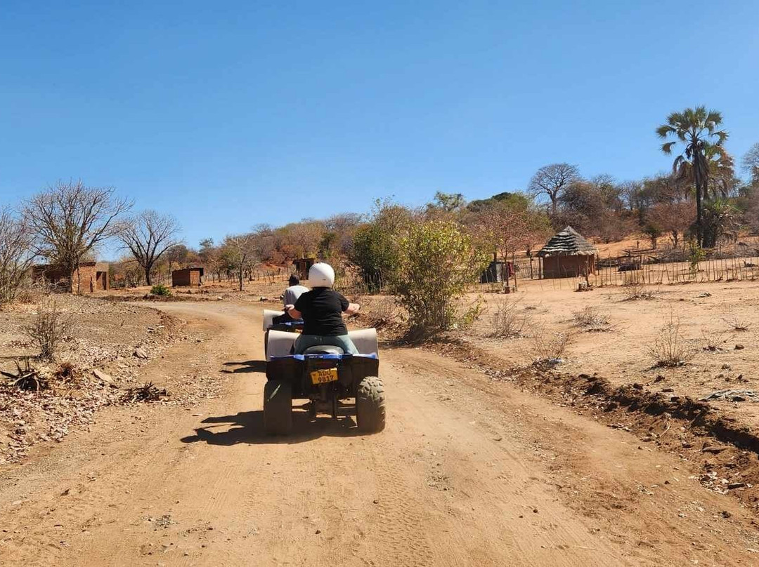 Victoria Falls Quad Bike Village Tour景点图片