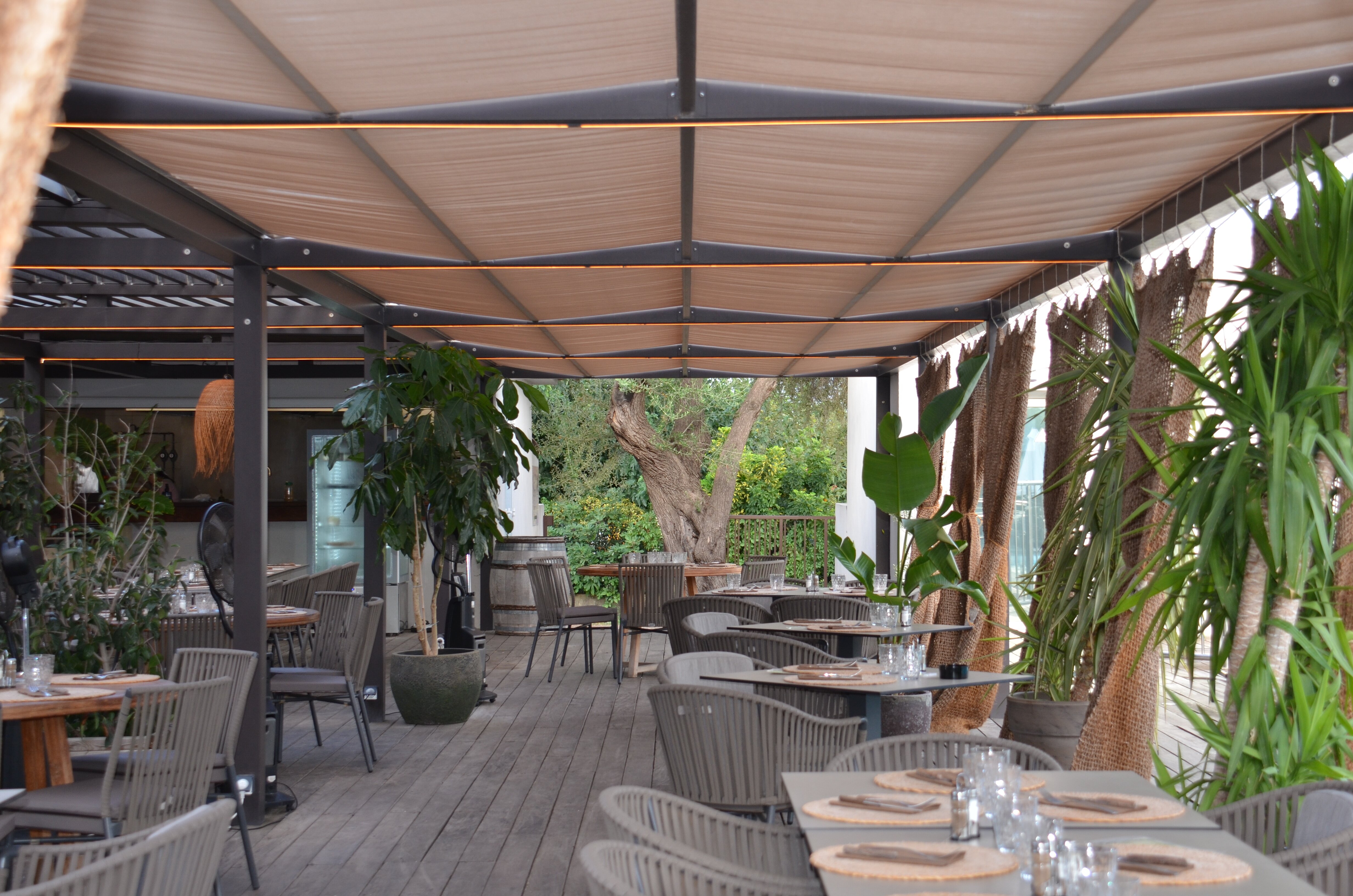 Hotel Spa Restaurant La Madrague-浴室