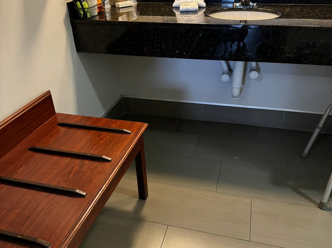 Red Roof Inn & Suites Calhoun主图