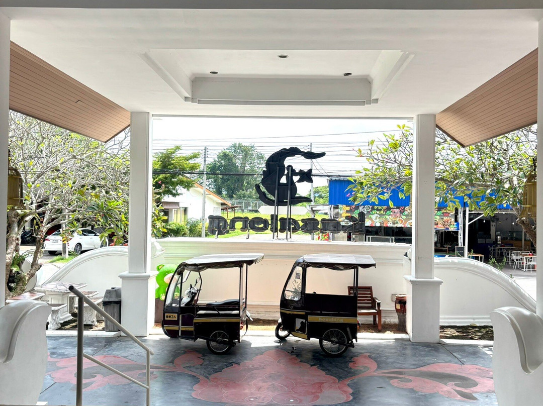 卡萨龙度假村和水疗中心主图