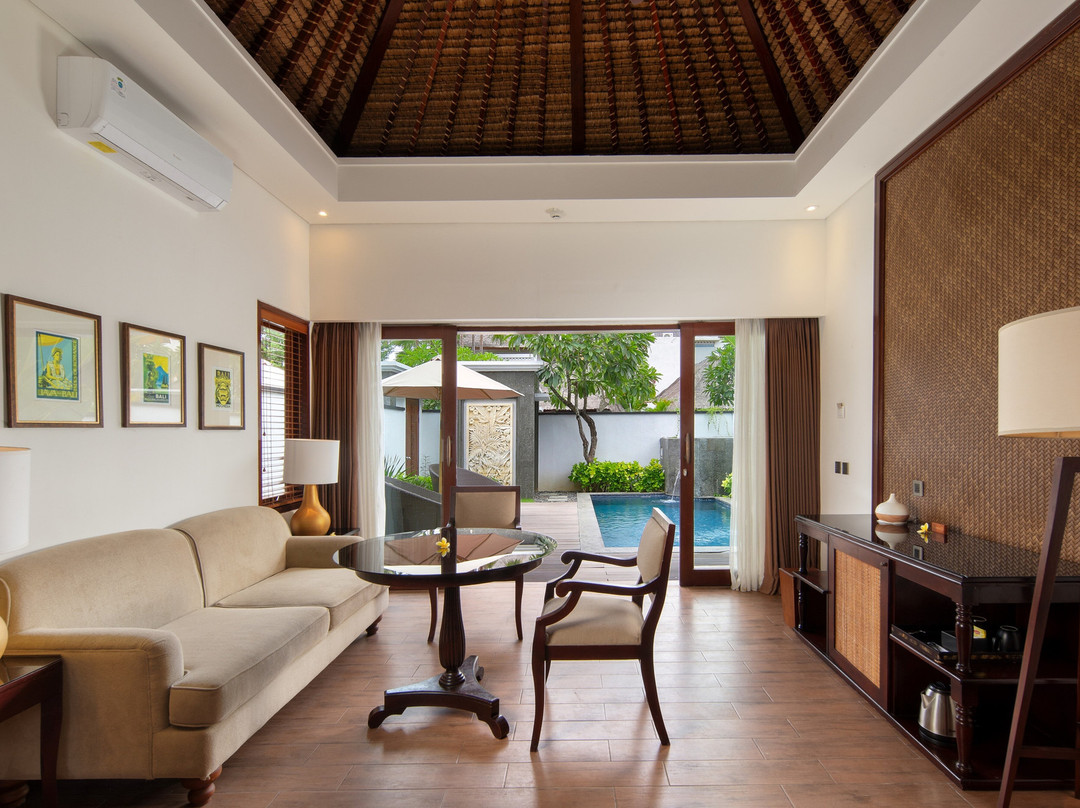 巴厘蓝梦岛沙滩俱乐部别墅度假村主图