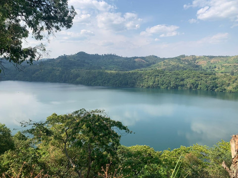 leone Tours and travel-恩德培必去景点