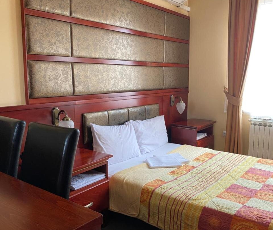 Zaluzani酒店住宿-Hotel Kamel