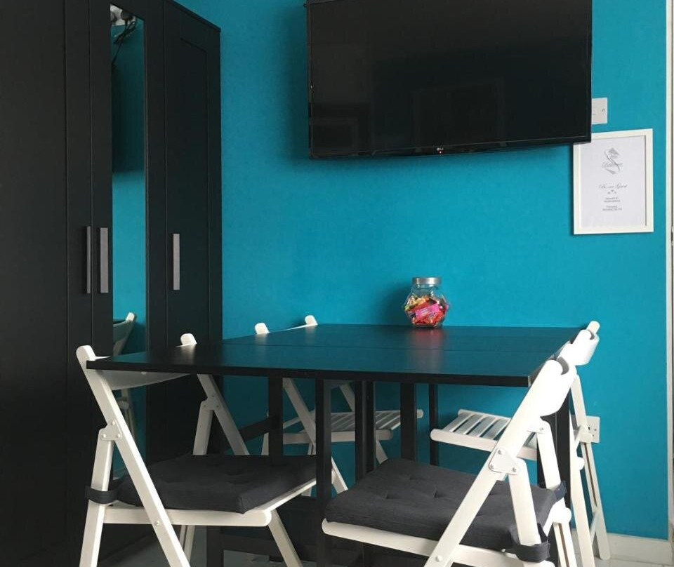 Vika Residence Deluxe Apartments Wednesbury Holiday Resort