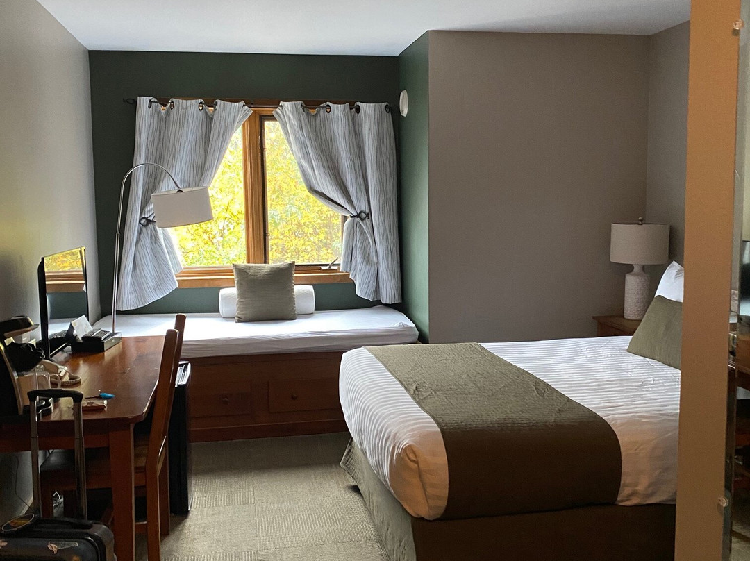The Howe Sound Inn & Brewing Co.主图