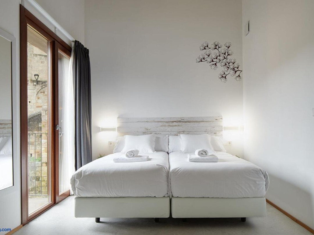 Estella Rooms - Autocheckin主图