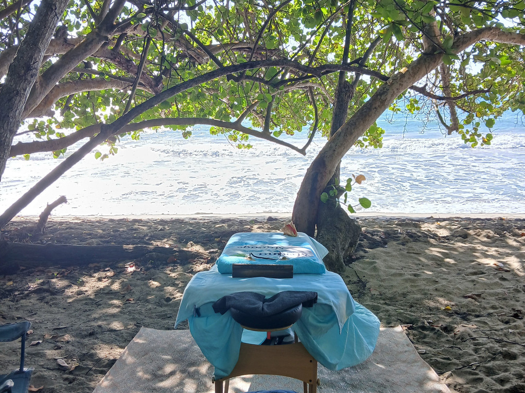 Moana massage-Le Diamant必去景点