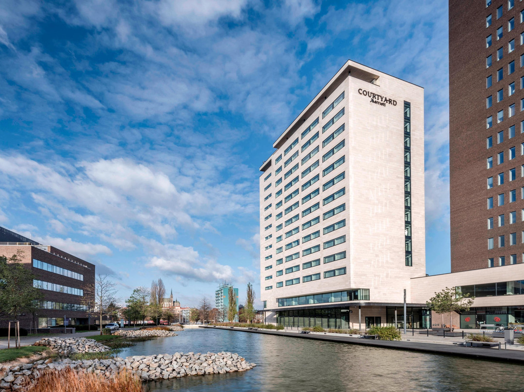 Courtyard by Marriott Brno主图