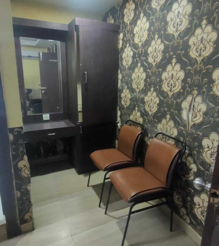 POP 83046 Hotel Darpan