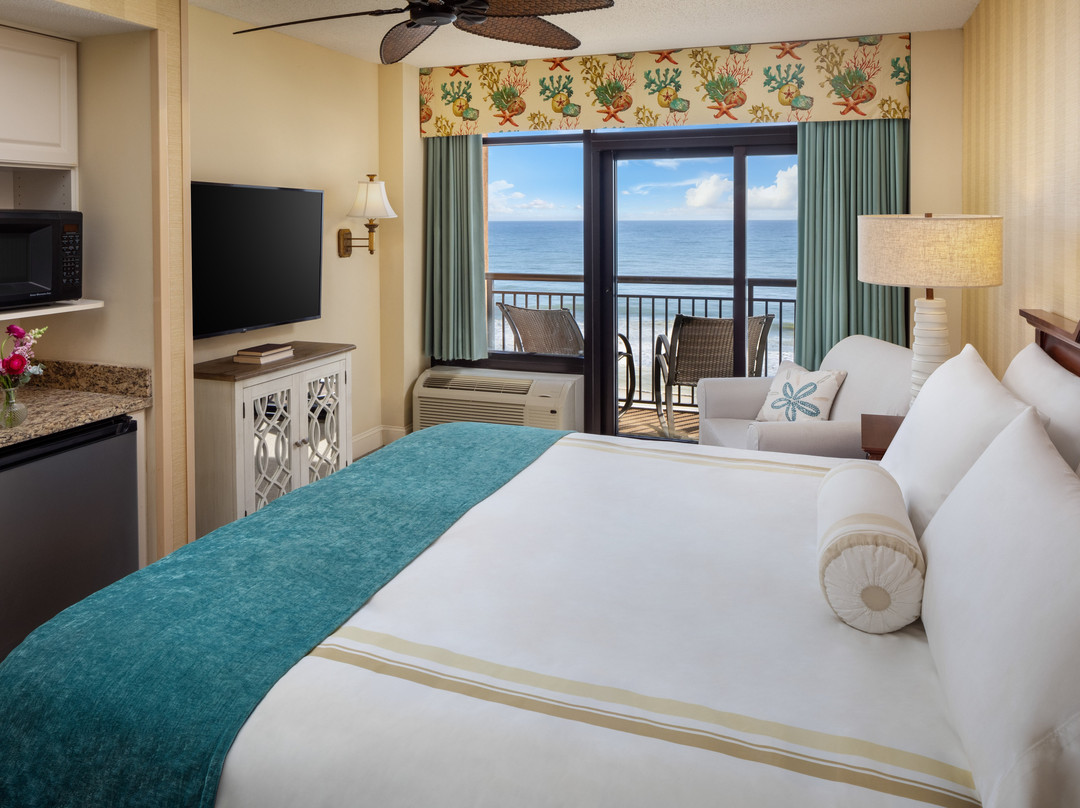 Island Vista Oceanfront Resort主图