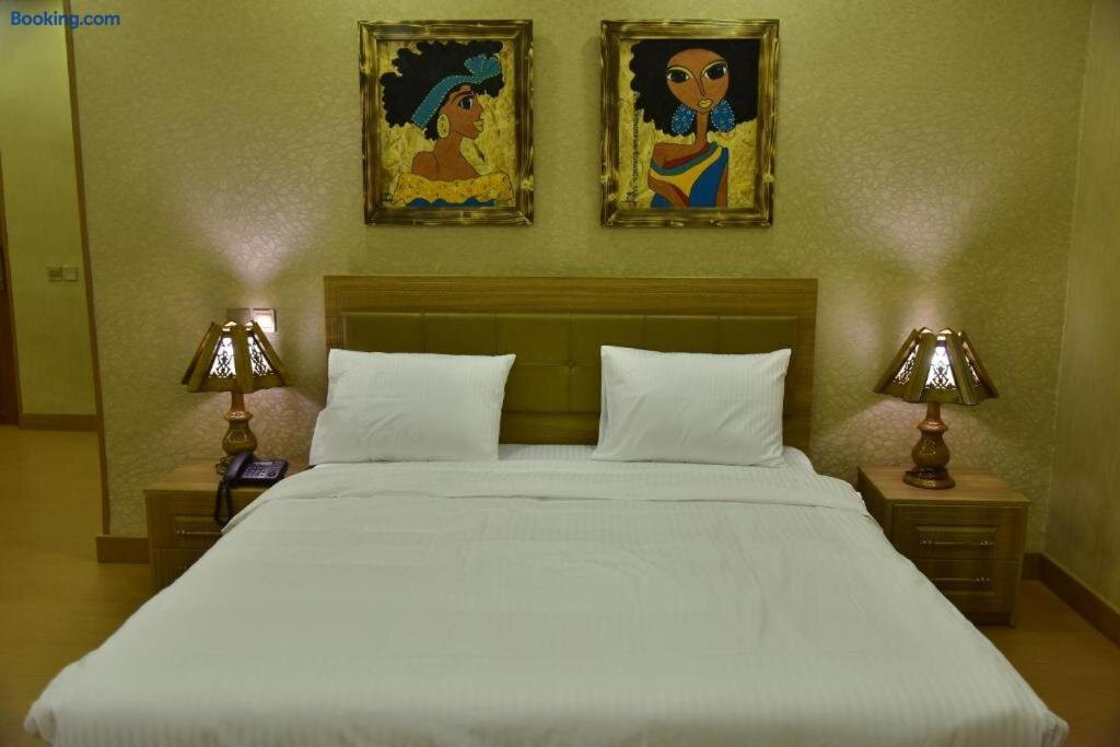 Prizh Hotel