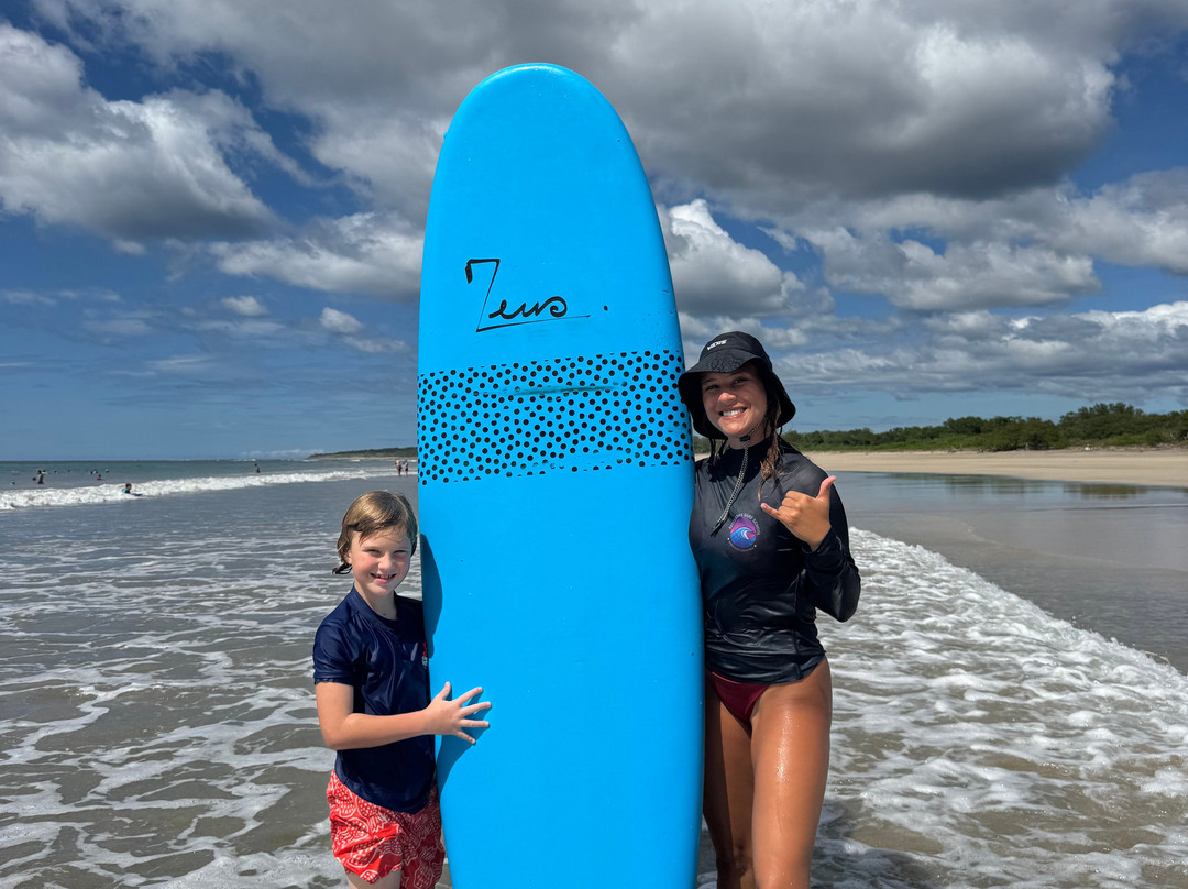 Avellanas Surf School景点图片
