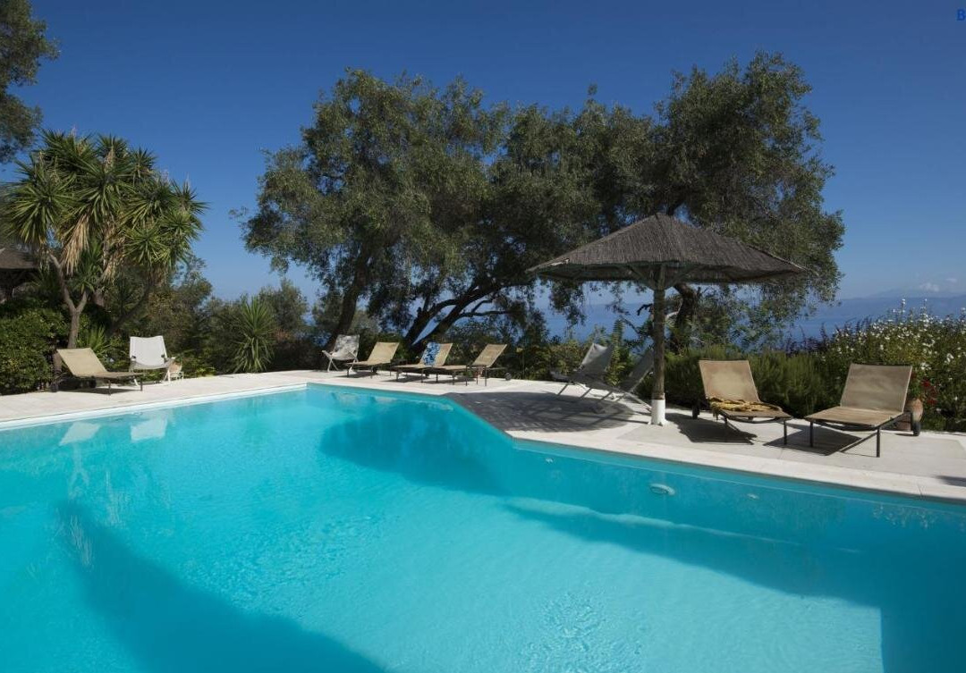 Mill Suites - Loggos