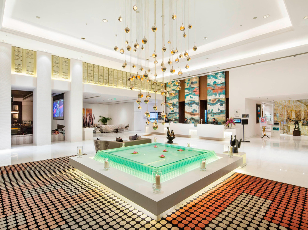 古尔冈铂尔曼中央公园酒店主图