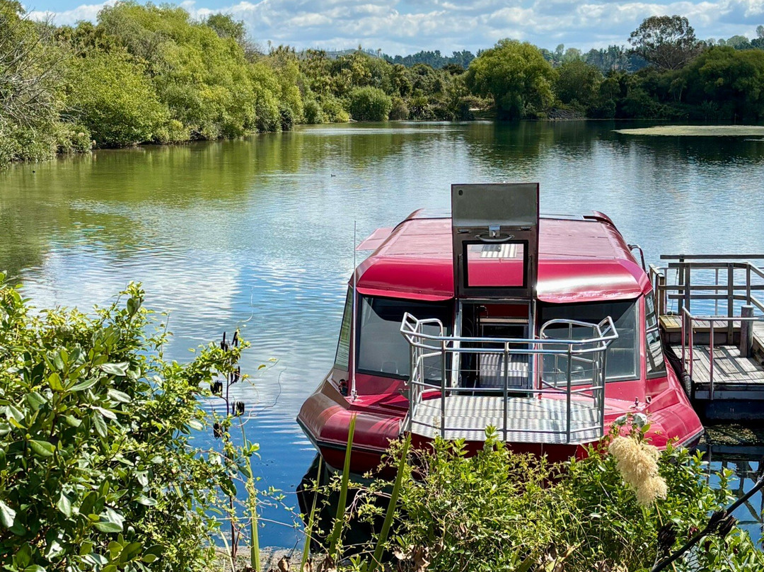 Huka Falls River Cruise景点图片