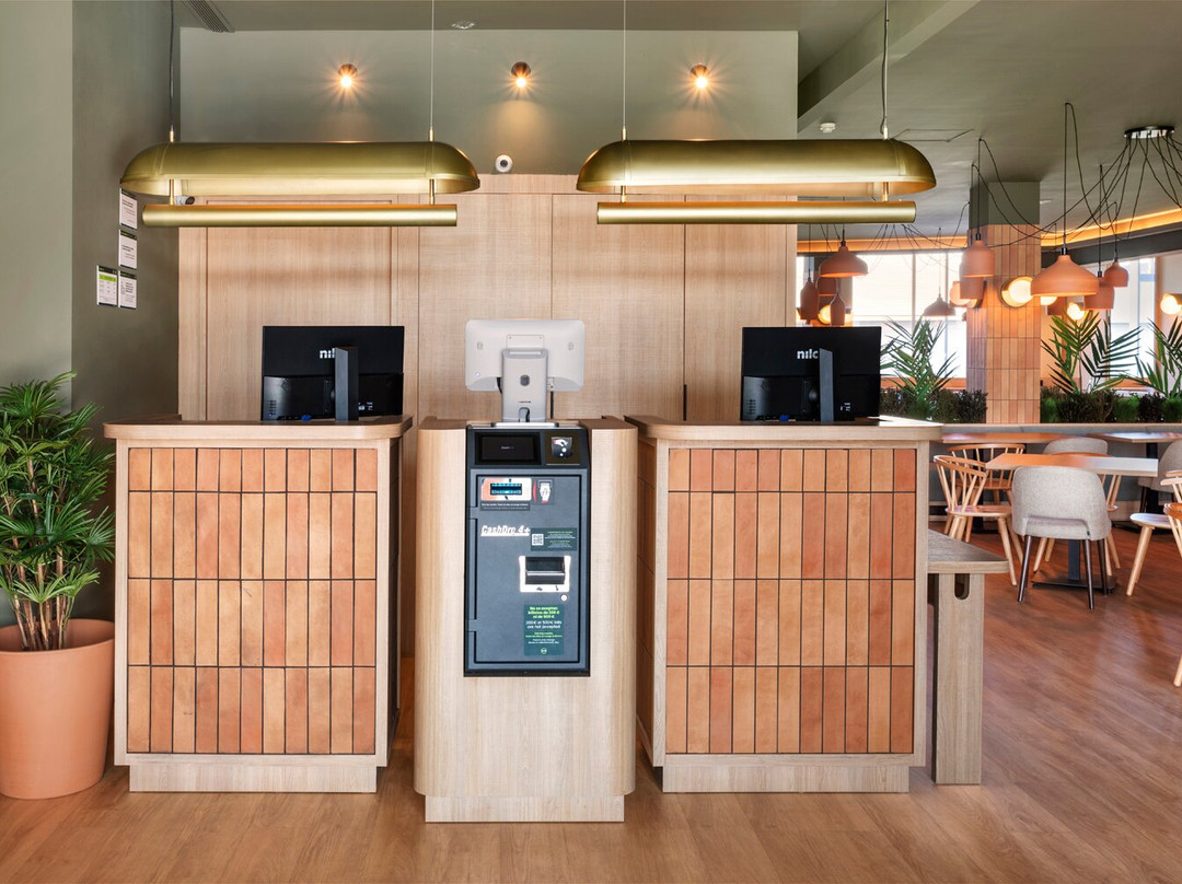 斯多瑞梅格拉纳达酒店主图