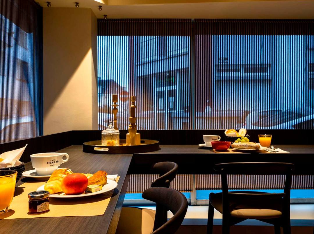 莱奥波乐酒店主图